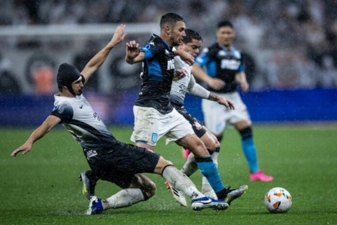 Racing x Corinthians